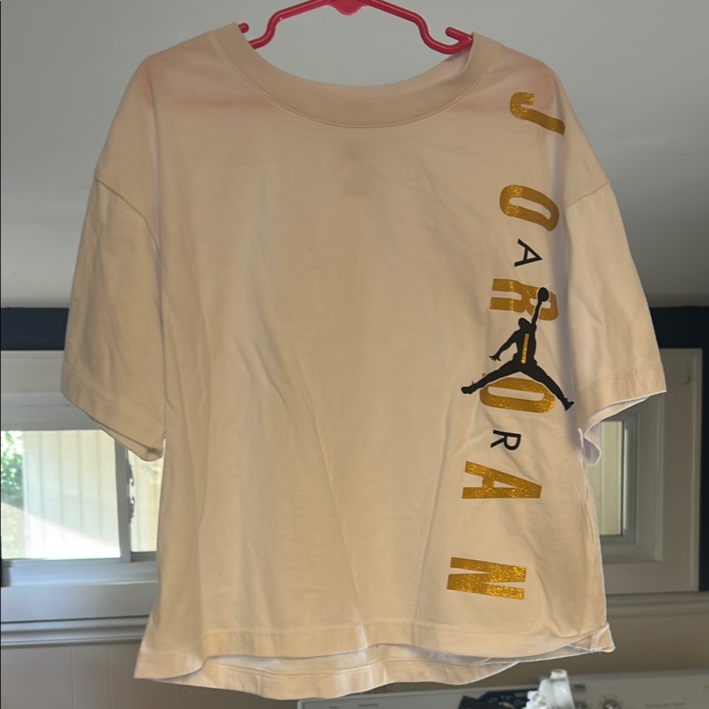 Girls Jordan cropped shirt with Gold Lettering